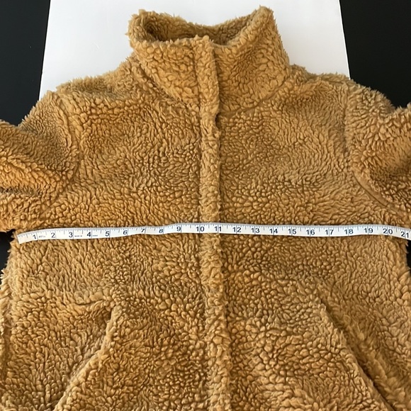 Pacsun camel fuzzy faux fur teddy comfy fall zip up‎ oversized jacket size XS/S - Picture 12 of 16